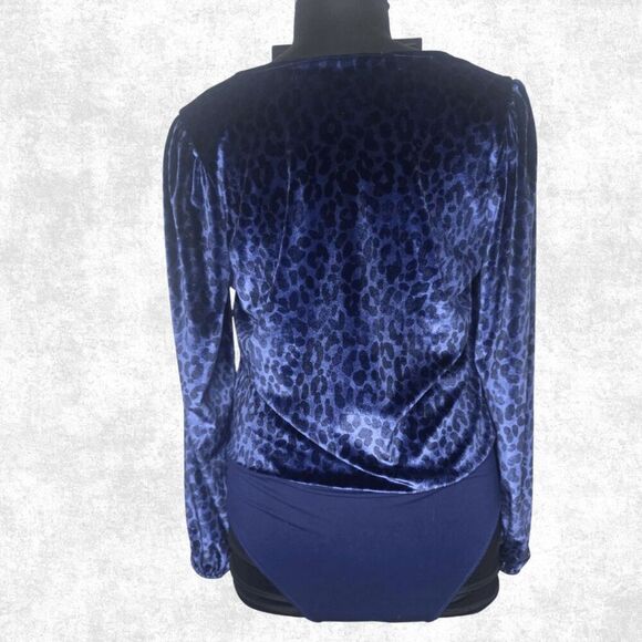 Torrid Blue Velvet Leopard Bodysuit – Size 2 (2X) Glam Grunge Vibes - Picture 2 of 6